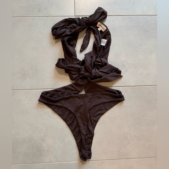 Revolve Superdown chocolate Brown cut out bodysuit - Picture 8 of 9